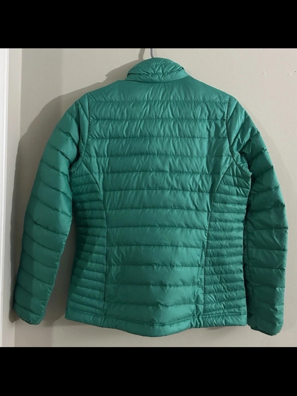 Patagonia Women’s Medium Goose Down Full Zip Puffer Sweater Jacket Emerald Green - Picture 9 of 12